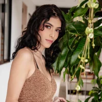 layla_kieni's Avatar Pic
