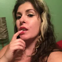 violethayes' Avatar Photo