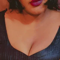 Cute_Queen_rani Adlı Modelin Avatarı