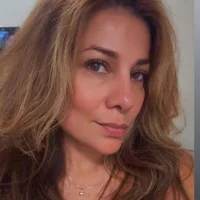 Emma-1981's Profile Pic