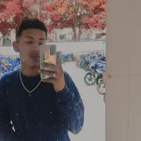 aiverson_'s Profile Pic