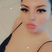 Chrysbella's Profile Pic