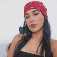 ahinoarose model avatar