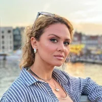 Omeliah's Profile Pic