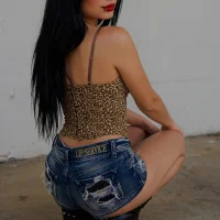 Anne_Leoo