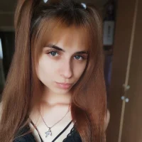 Ellie_Wells's Profile Pic