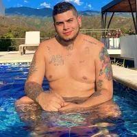 chubby144's Profile Pic