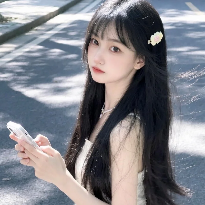 Hug-kiss profile photo