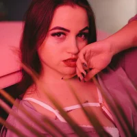 MandyLuna's Profile Pic