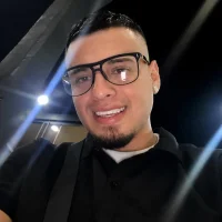 mark_lindo