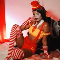 Slika avatara modela Kendra-Rousee