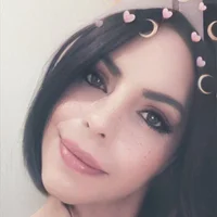 Kelly-World's Avatar Photo