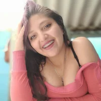 Gambar Profil EvangelineAnni