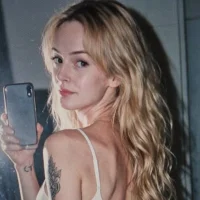 Gwenny-Grace's Avatar Pic