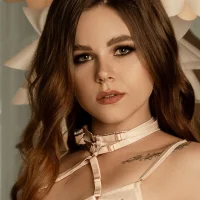 Amie_Pride's Avatar Pic