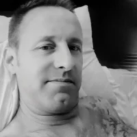 StudHere4You's Profile Pic