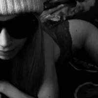 fuckmehoney1's Offline Chat Room