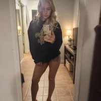 blondewithbongs's Profile Pic