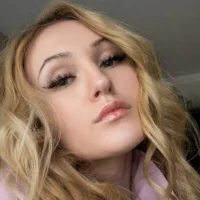 VivianBlond