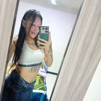 Sammy__petite's Avatar Pic