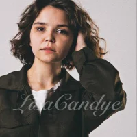 LisaCandye's Profile Pic