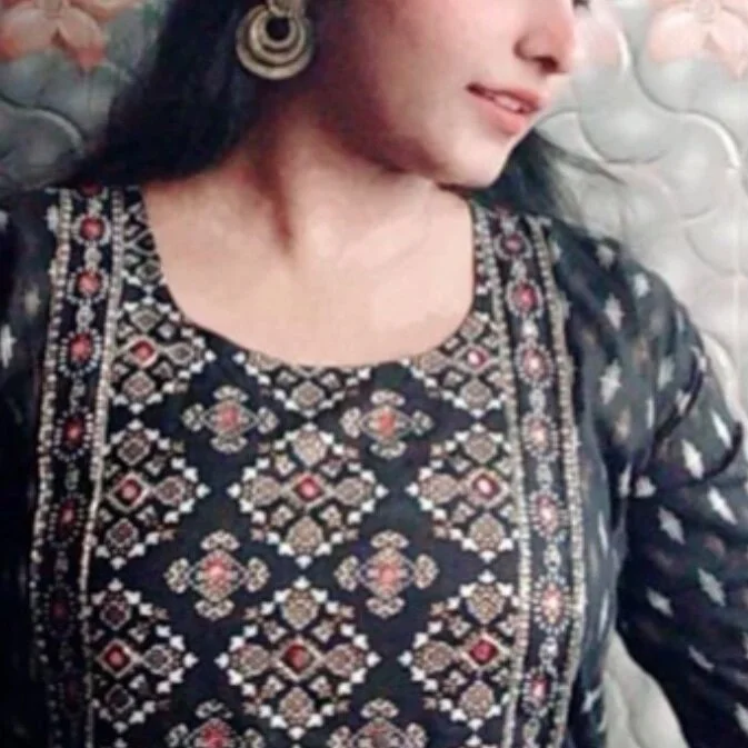 Hot-Trishu profile photo