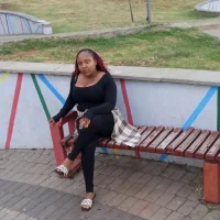Sweetbrowna webcam model
