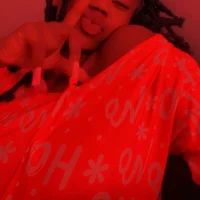 slimm_petit's Profile Pic