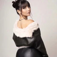 KateVailXO webcam