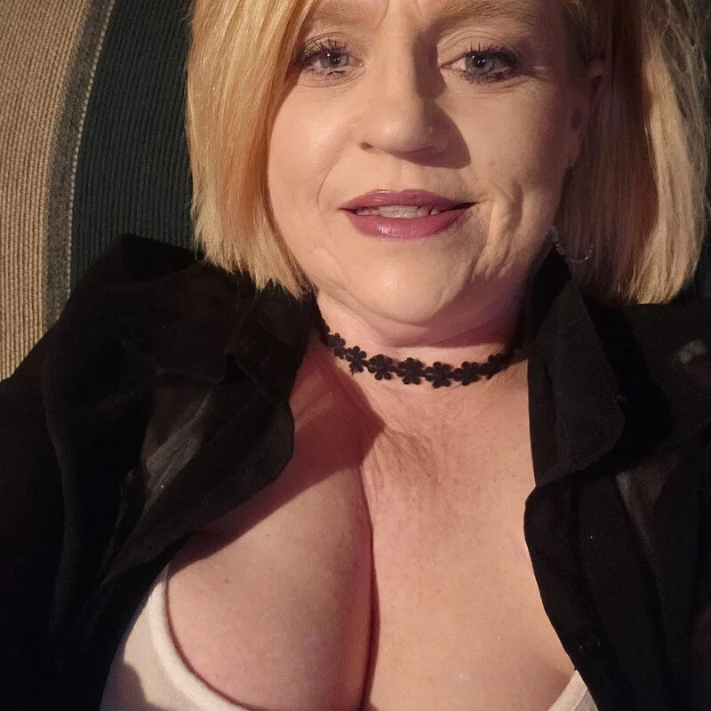 Curvylicous1 profile photo