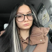 CarolynMiller, Stripchat webcam model
