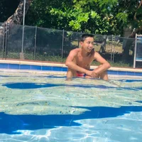 camobud Φωτ, Προφίλ