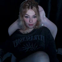 Gambar Profil Red_Blonde_