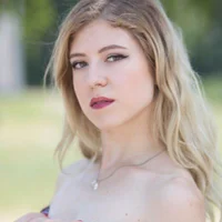 Immagine del profilo di LadyInShadow