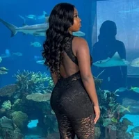 nakeddee's Avatar Pic