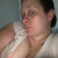 ThickWhitebitch's Profile Pic