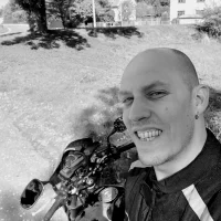 Kobradera1984 头像图片