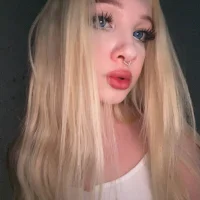 Zdjęcie profilowe modela Stuffy_Ri