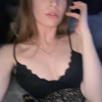 DelinaVV's Profile Pic