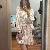 Профилна снимка на Shy_Emilyy