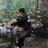 Abizar11 Φωτ, Προφίλ