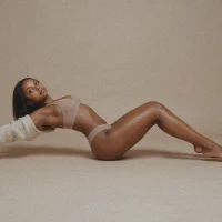 Himissnoire webcam model