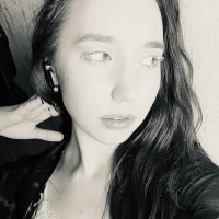 Suzaneey Avatar-Bild