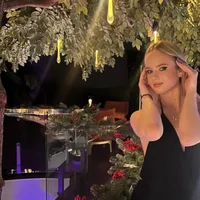 KateMorre_'s Avatar Pic