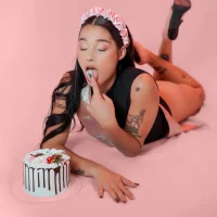 loraineblake's Avatar Pic