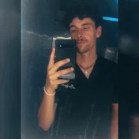 xXAshtonXx's Avatar Pic