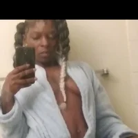 Chykolates24 Φωτ, Προφίλ