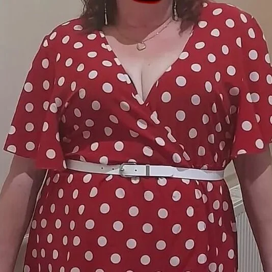 Curvy_Coral50