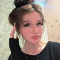 EsmaBow's Profile Pic