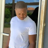 Algenis1232 头像  图片